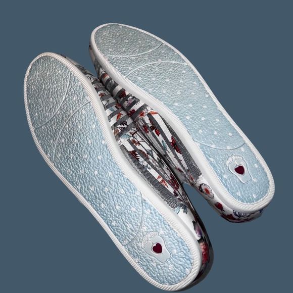 NWOB Skechers Bobs Plush Memory Foam Daisy Slip on Loafers Size 11 - Picture 6 of 7